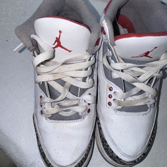Jordan 3 Retro Mid Fire Red Size 7Y DM0967-160 - Picture 1 of 14